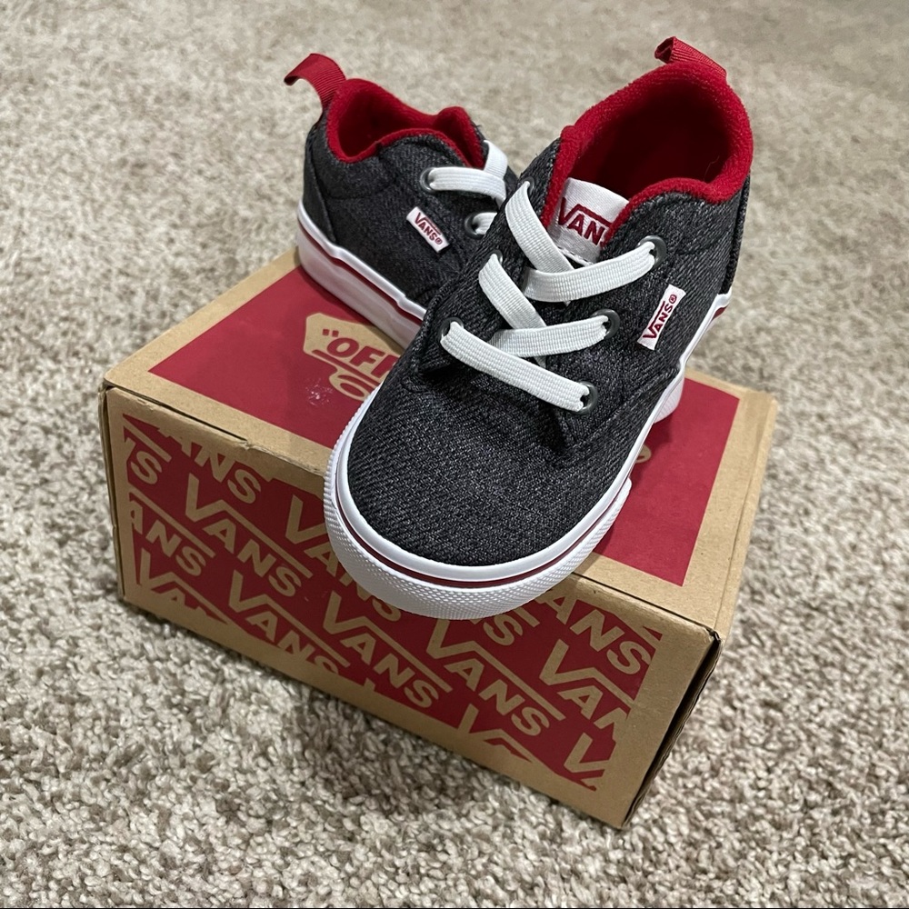 NWT Vans Size 5.0T